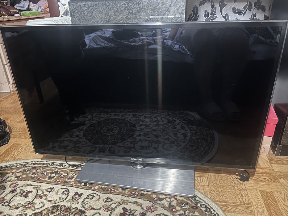 Продам телевизор samsung