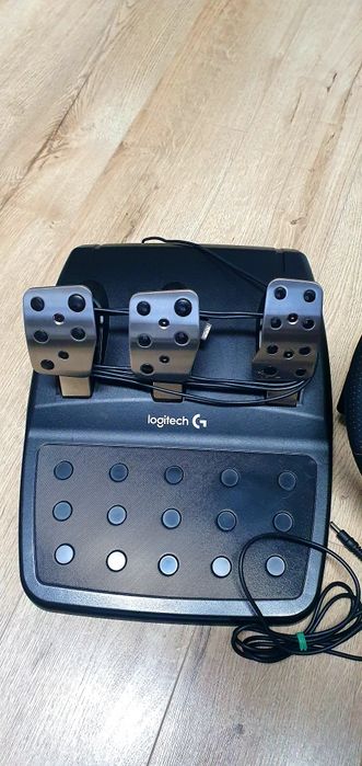 Gaming Volan Logitech G920 Volan+pedal+schimbător+adapter 

Funcționea