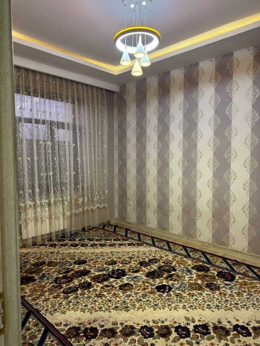 Срочно М.Улугбек туманида Корасу 3 дахасида коттедж ижарага берилади.