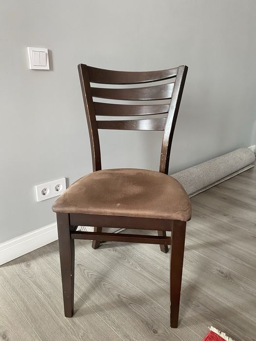 Продам стулья 4 шт. за 30000