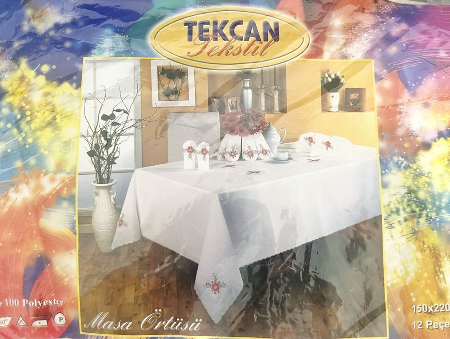 Скатерть новая с салфетками