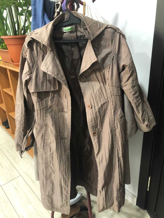 Продам плащ женский
