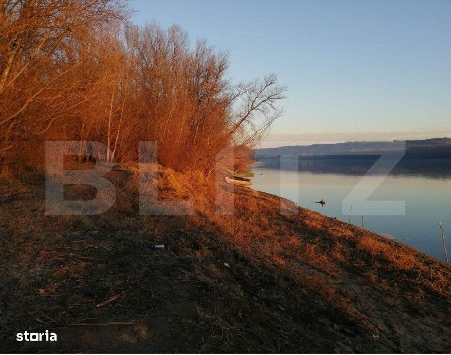 Teren, 120000mp, Insula Calinovat, Moldova Noua