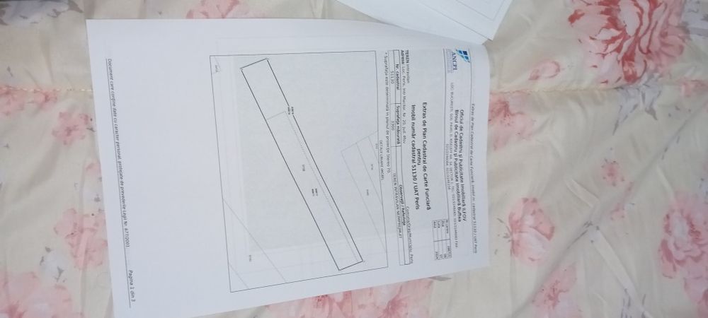 Vind teren intravilan 1300mp totul la 30.000