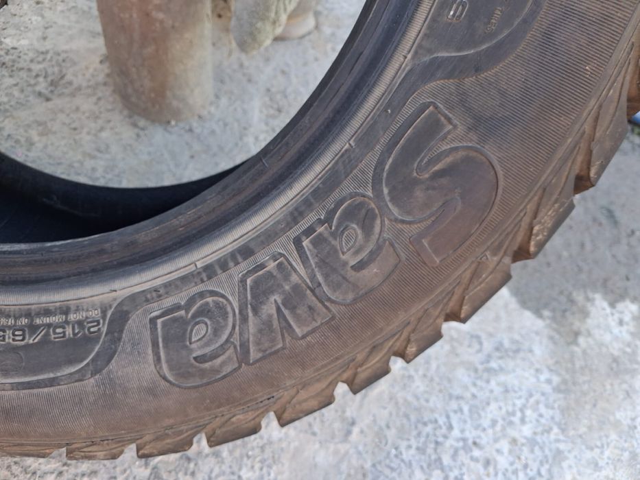 Зимние шины с шипами 215/65 R16