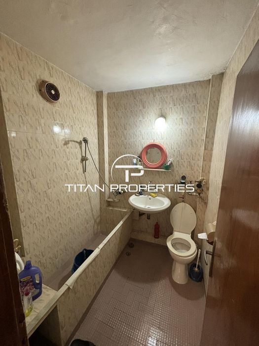 Продава се Двустаен апартамент в Бургас, Славейков - 60 кв.м за 2075 €/кв.м - Снимка #4