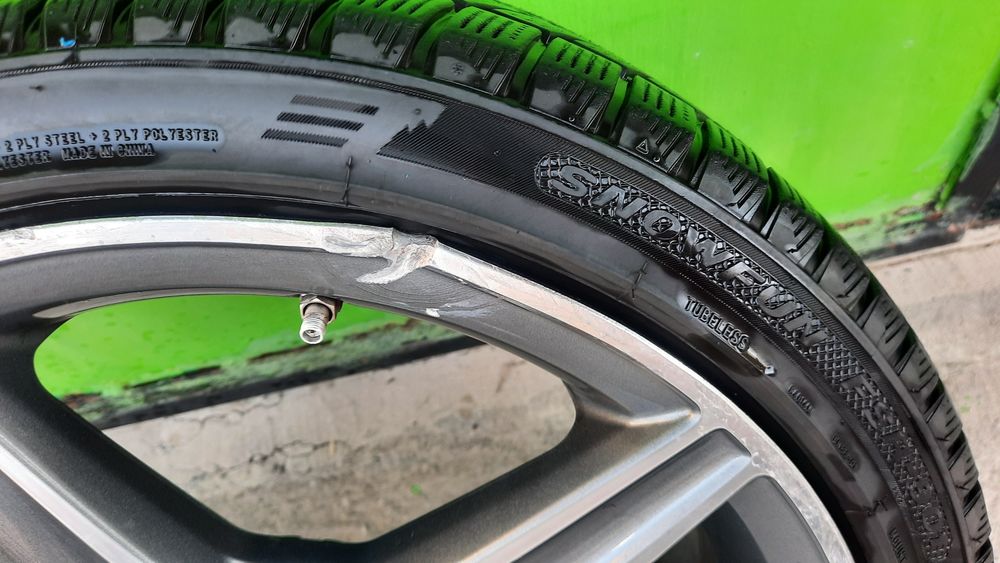 Продавам Единична джанта за Мерцедес W205  AMG