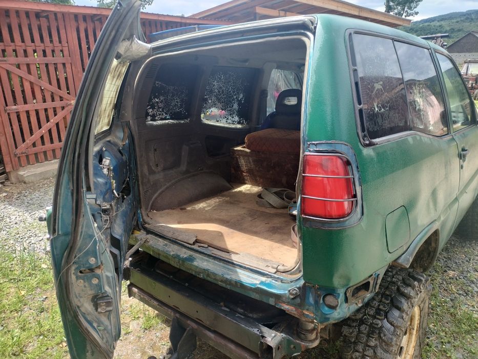 Nissan Terrano II 2.7 TD – 1994 – Pregătit de muncă și off-road