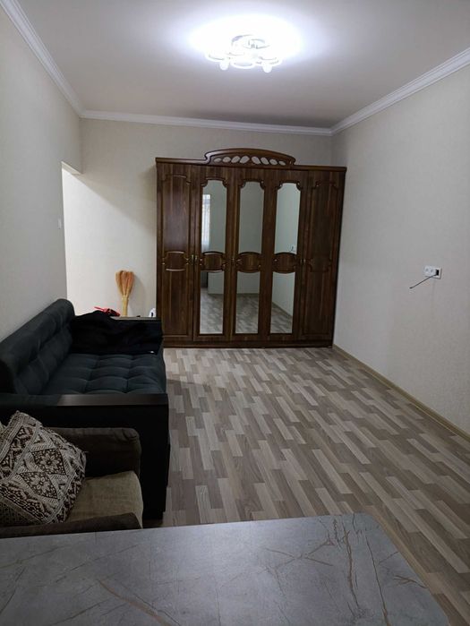 Сдам однокомнатную квартиру в Яшнабадском районе.