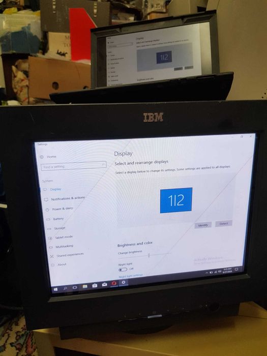 Monitor tub COMPAQ 7550/ AOC 19'' CRT 9K+ Plat (Flat) TCO2003 F1995+ 1600x1200/ 21" Hitachi CM823F QXGA 2048x1536/ IBM P77/ NOKIA MULTIGRAPH 446xPRO