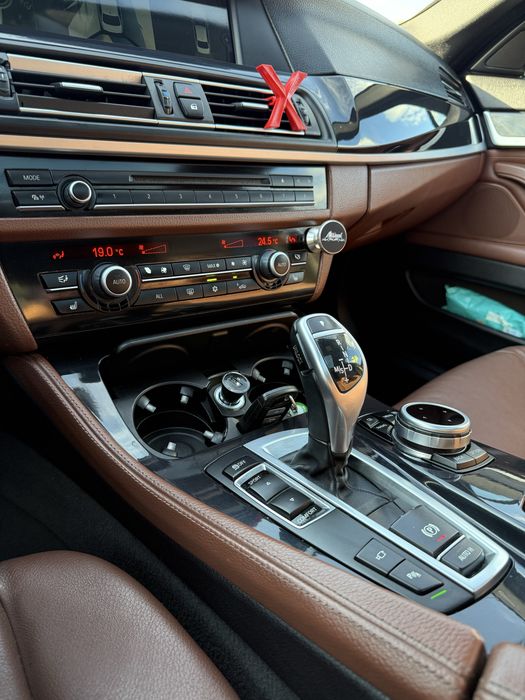 Bmw seria 5  F 10 520 D -2012    184 cp