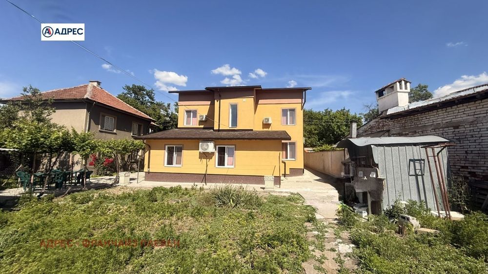 Къща в Плевен, област-гр.Долна Митрополия площ 202 цена 345000