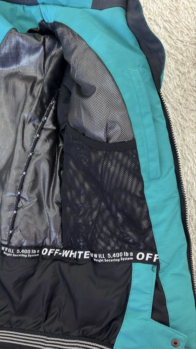 Горнолыжный костюм