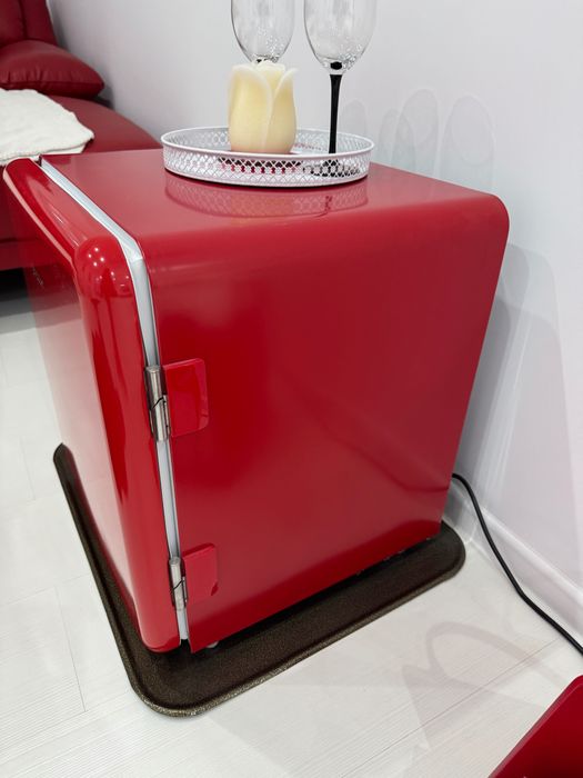 Frigider minibar VORTEX VM5SRD01M, 47 l, H 50 cm, Clasa E, rosu