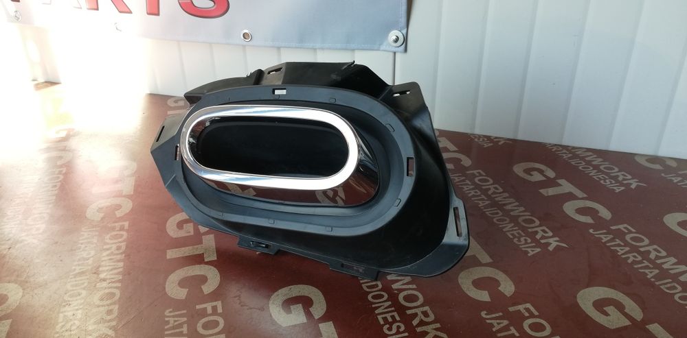 Накрайник за ауспух Mercedes GLB AMG x247 2019-