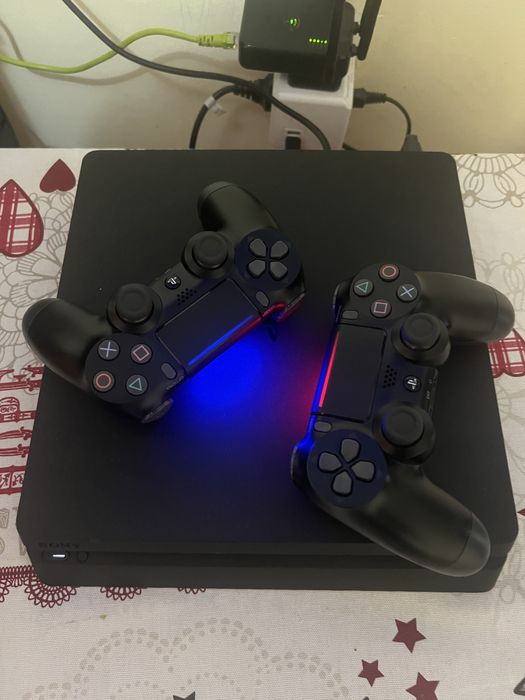 PlayStation 4 slim PS4 1tb Modat