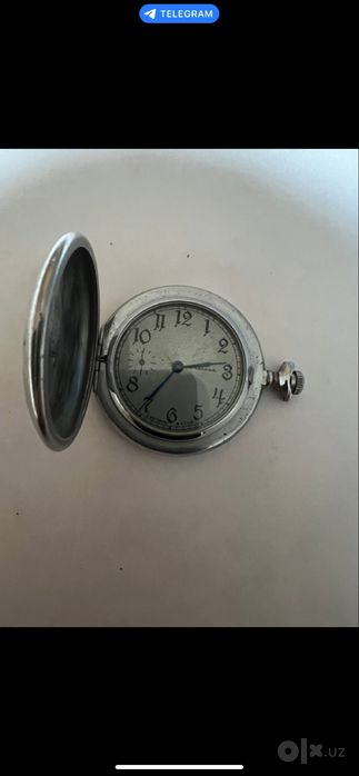 Продаются часы цены на всех разные