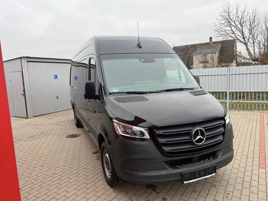 Мерседес бенз. Спринтер