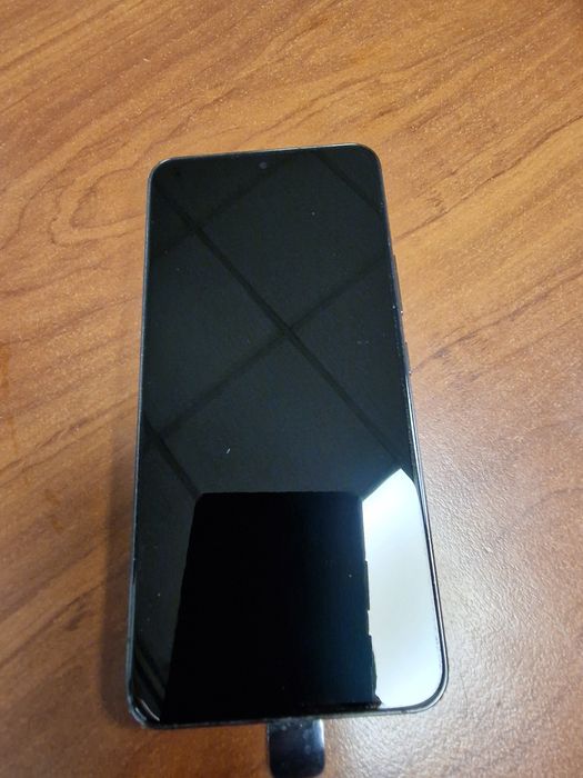 Продам Samsung S22 черный