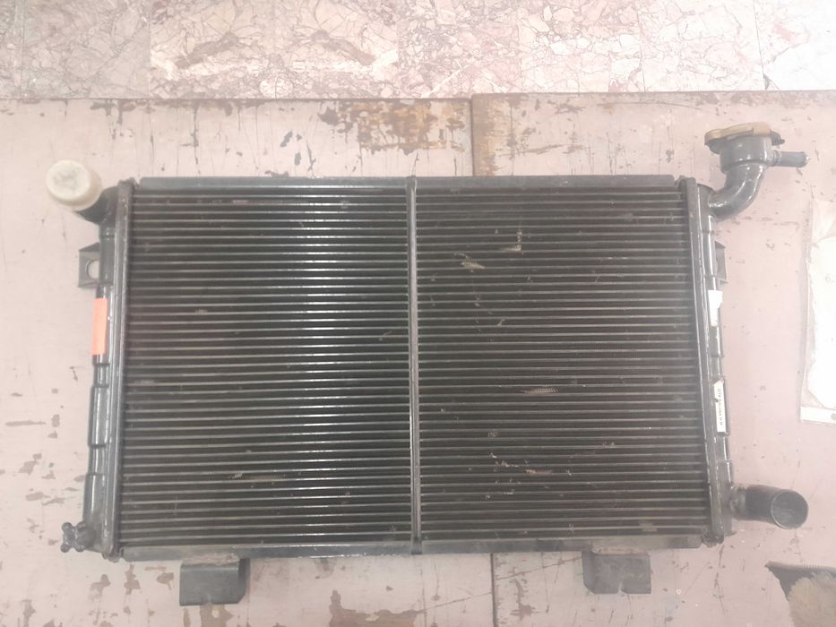 Воден радиатор(меден) руски нива 1.6