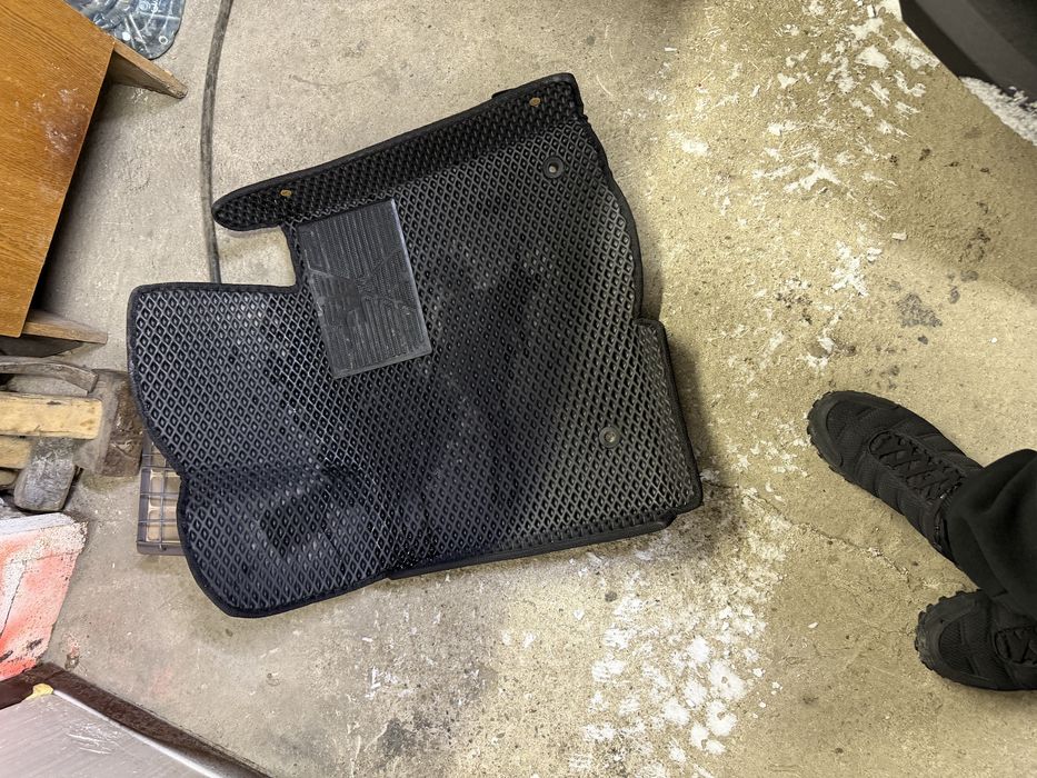 Ева Коврики на туксон 2023 год