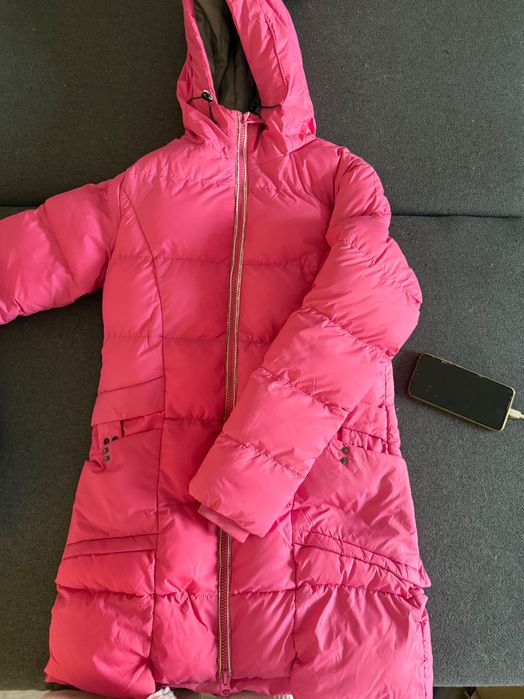 Продам теплый розовый Пуховик