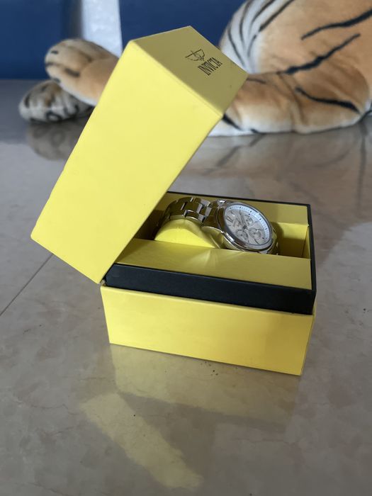 Продаю мужские часы INVISTA