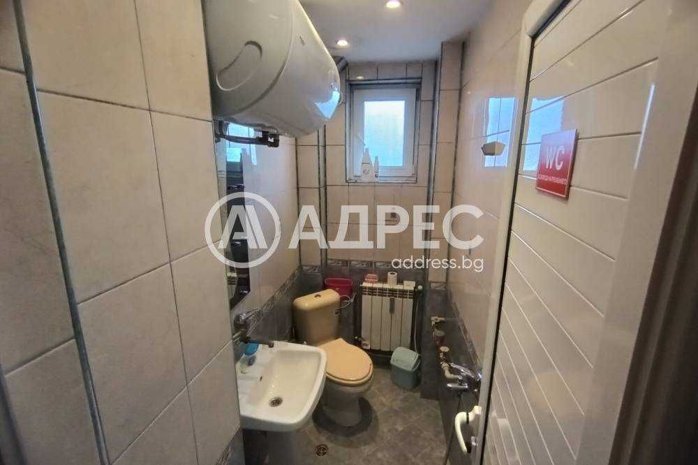 Продава се Двустаен апартамент в Разград, Център - 54 кв.м за 841 €/кв.м - Снимка #8