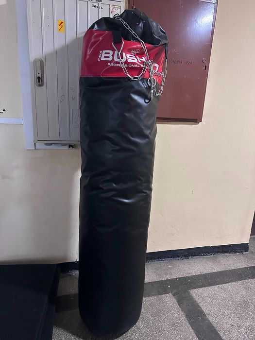 Професионална боксова круша DBX BUSHIDO - 180х40 см, 60 кг (ПЪЛНА)