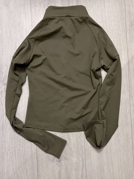 Облегающая кофта