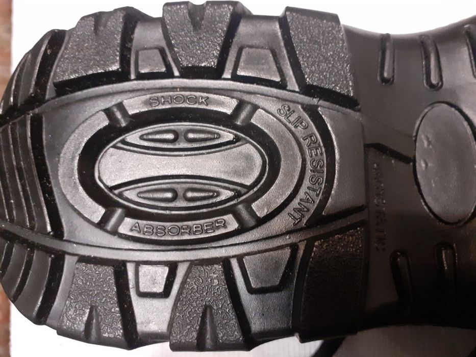 Обувь, профессиональная, "для монтажников"