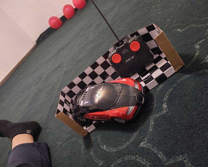 Игровая машинка для детей до 15 лет emote control car mode