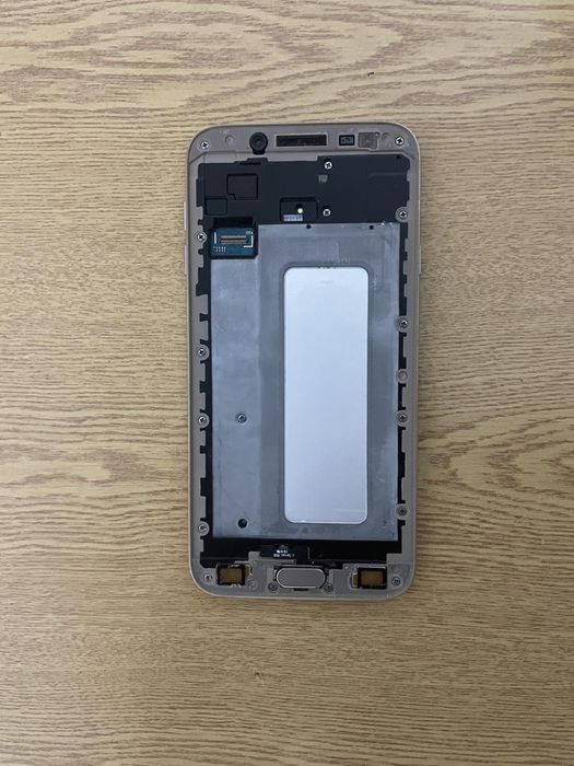 Samsung j7 за части
