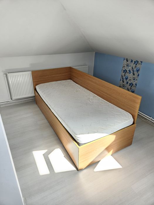 Pat cu saltea de o persoană 90x200