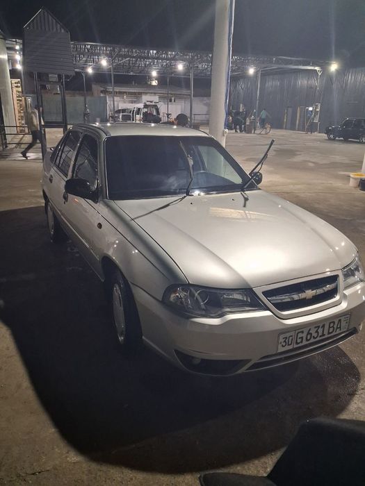 Nexia 2 сотилади жудаям ЗУР холатда