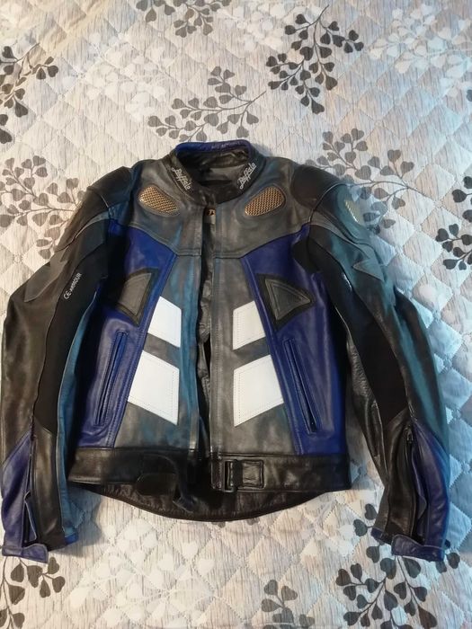 Дамско мото яке от естествена кожа Buffalo