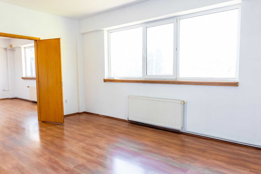 Spațiu Premium Luminos (160 mp) – Etaj 1 | Scară Privată | Birouri | Central