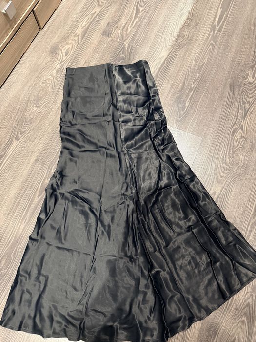 Юбка черная шелк