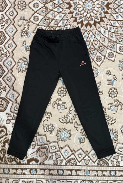 Мальчиковская и женская одежда все по 500тг