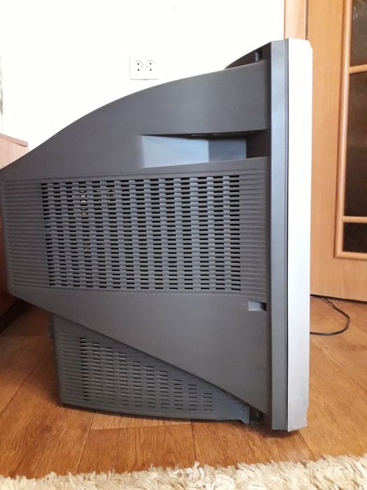 Продаю телевизор Panasonic