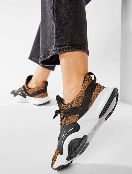 Adidasi Nike animal print