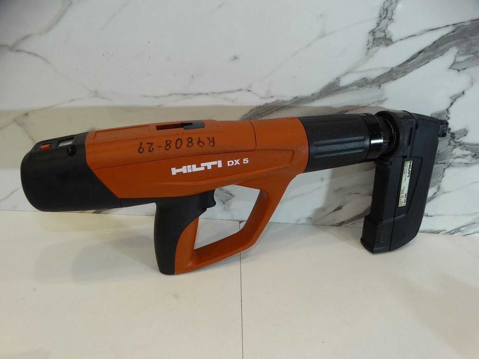 2021 - Hilti DX 5 - KIT - Уред за директен монтаж гр. Варна ЖП Гара ...