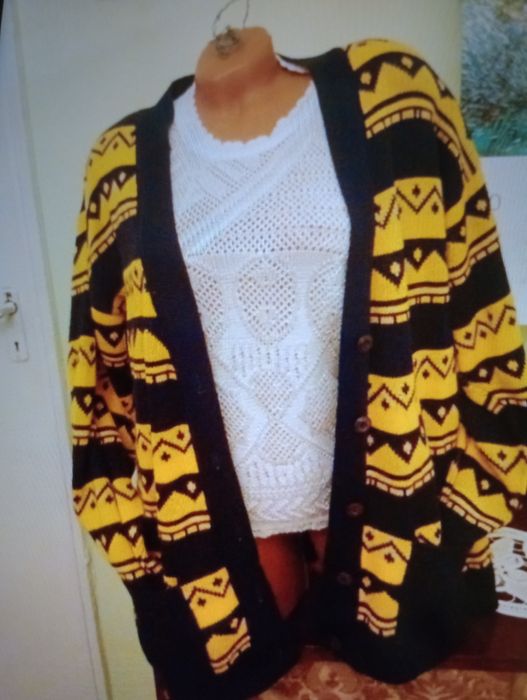 Pantaloni ,cardigane și plovere