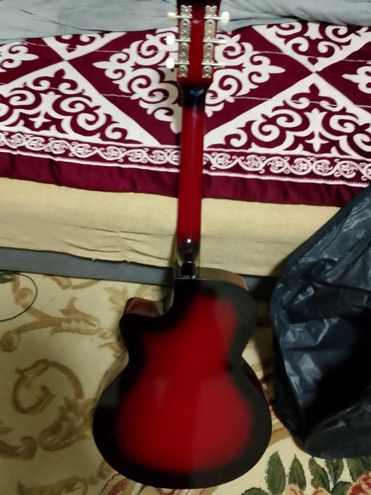 Гитара сатылады акустикалық