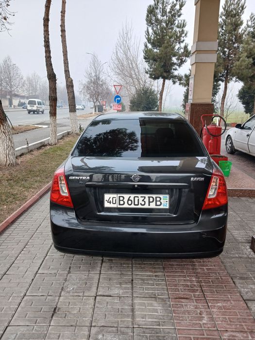 Gentra avtomat sotiladi