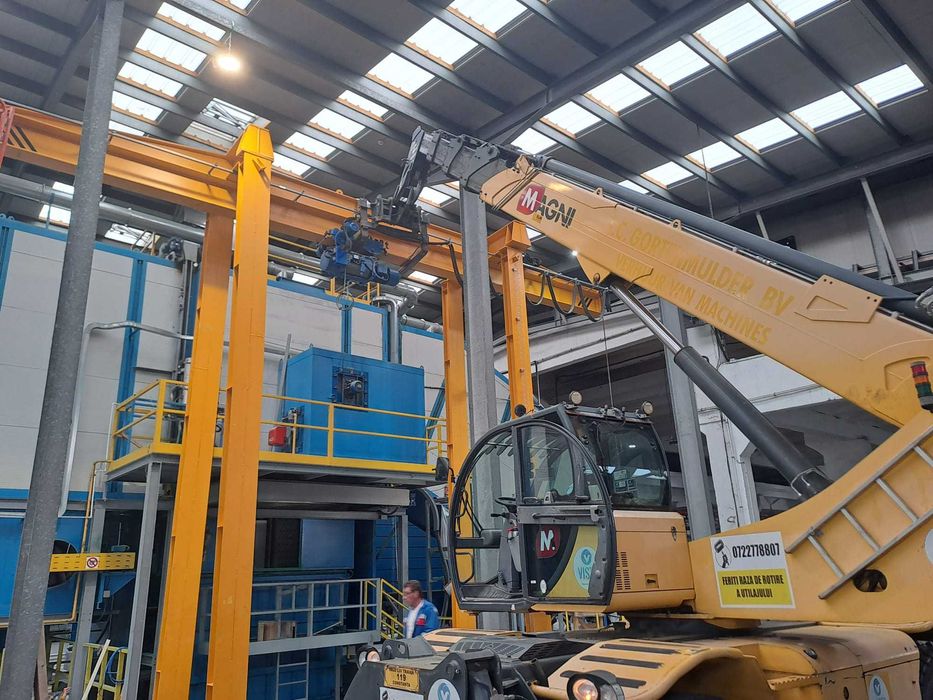 De inchiriat Manitou Magni 5t 30metri ( manitou, manitu, magni )