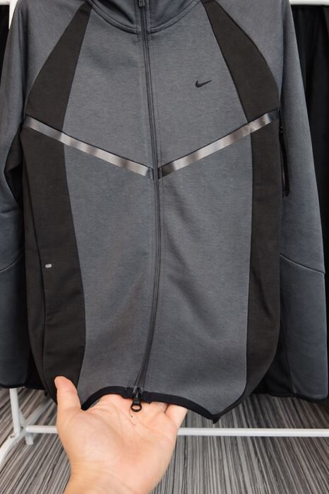 Trening Nike Tech Fleece - model nou - marimi s - xxl Constanta • OLX.ro