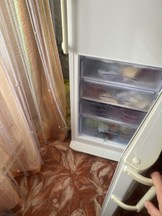 Продам холодильник Бирюса