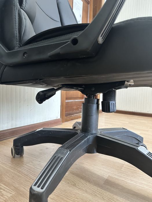 Стол маникюрный, стол письменный