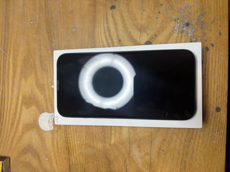 Продам айфон 14 128гб